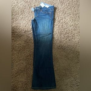 Gap Bootcut size 6 Jeans. NWT